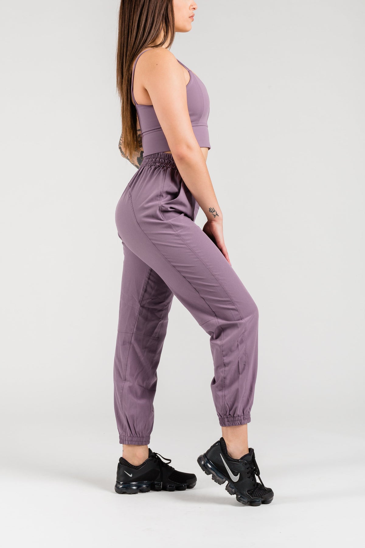 Comfortable Conquer Joggers